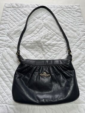 Vintage Etienne Aigner Navy Purse